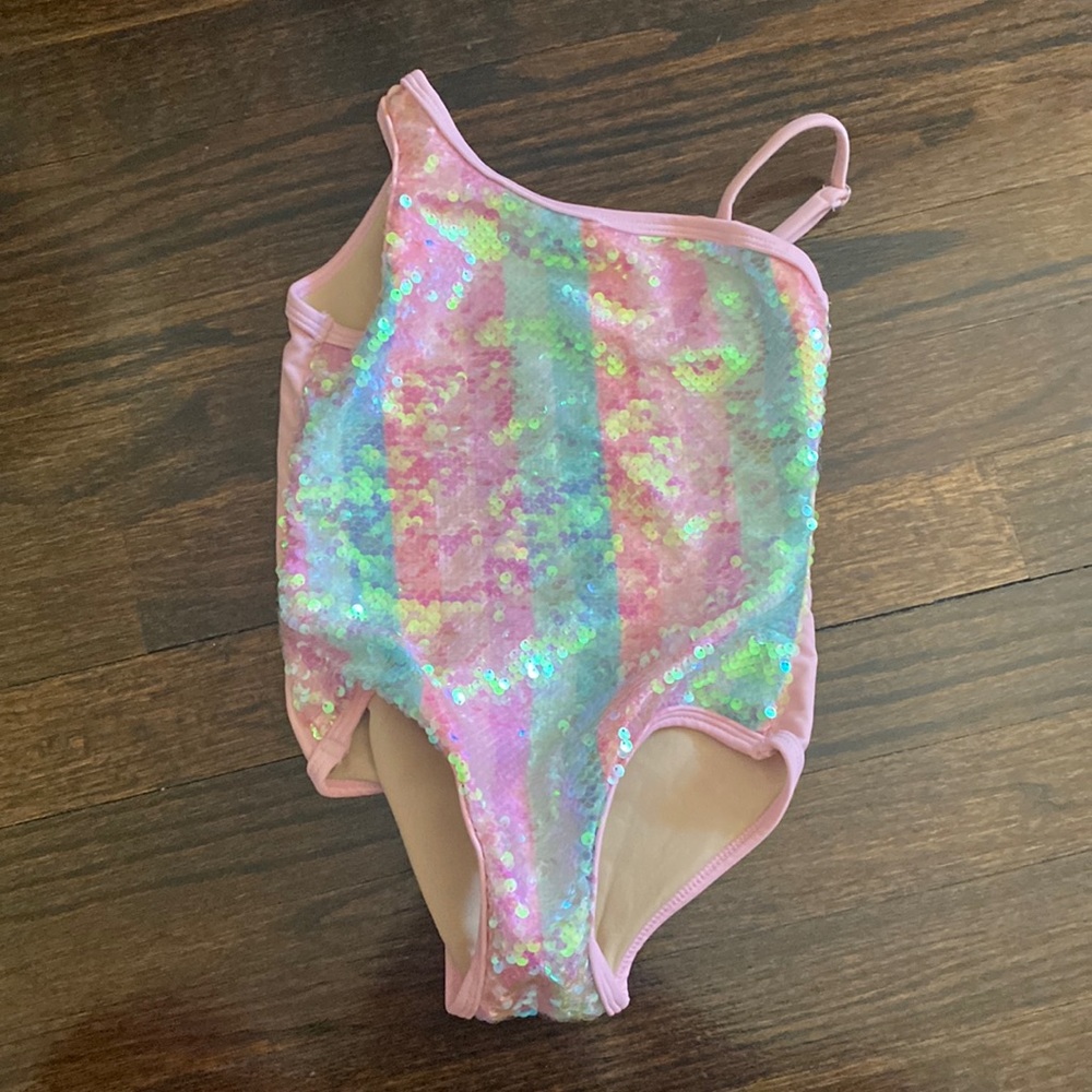 Shade Critters 3T one piece, great condition